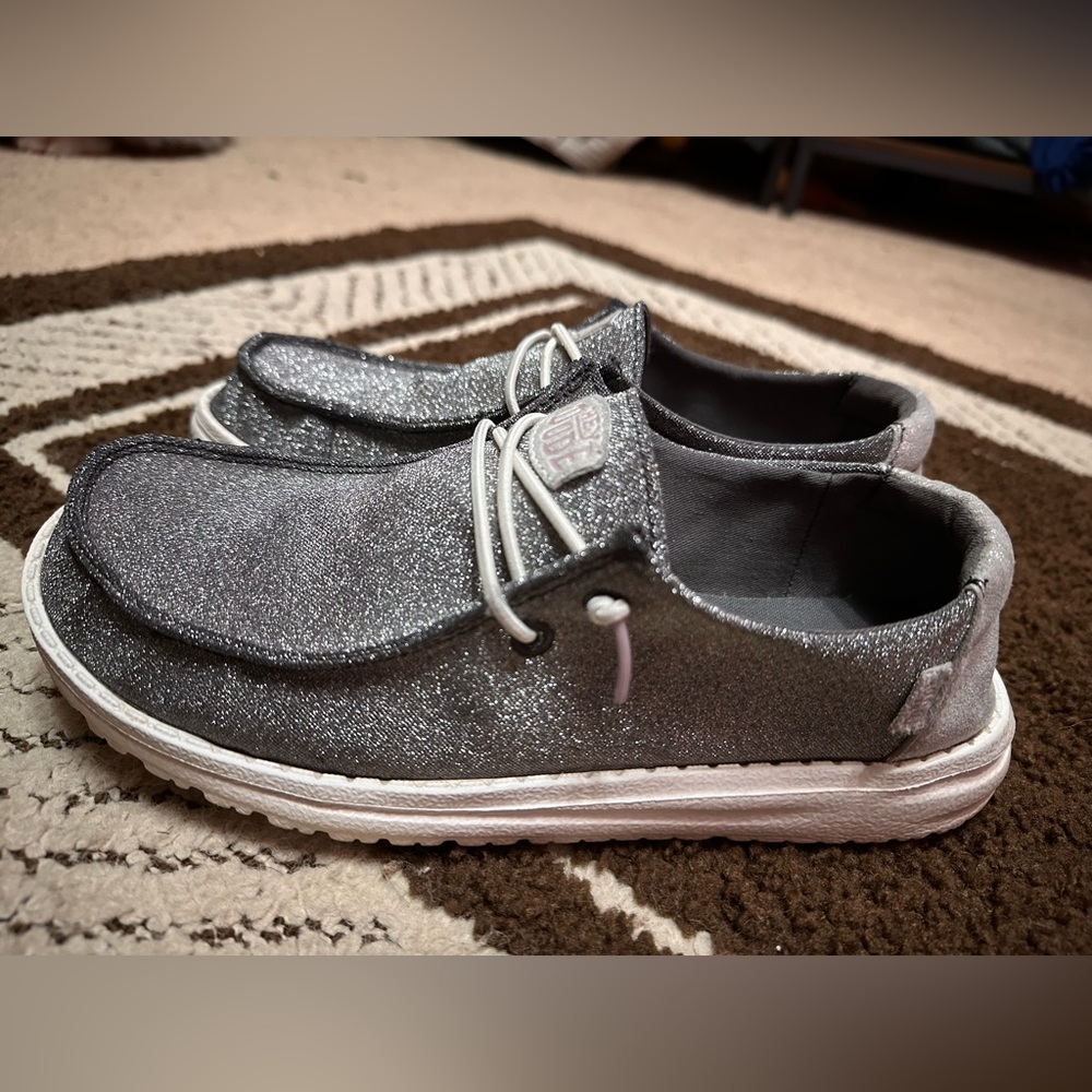 Grey sparkle hey dudes